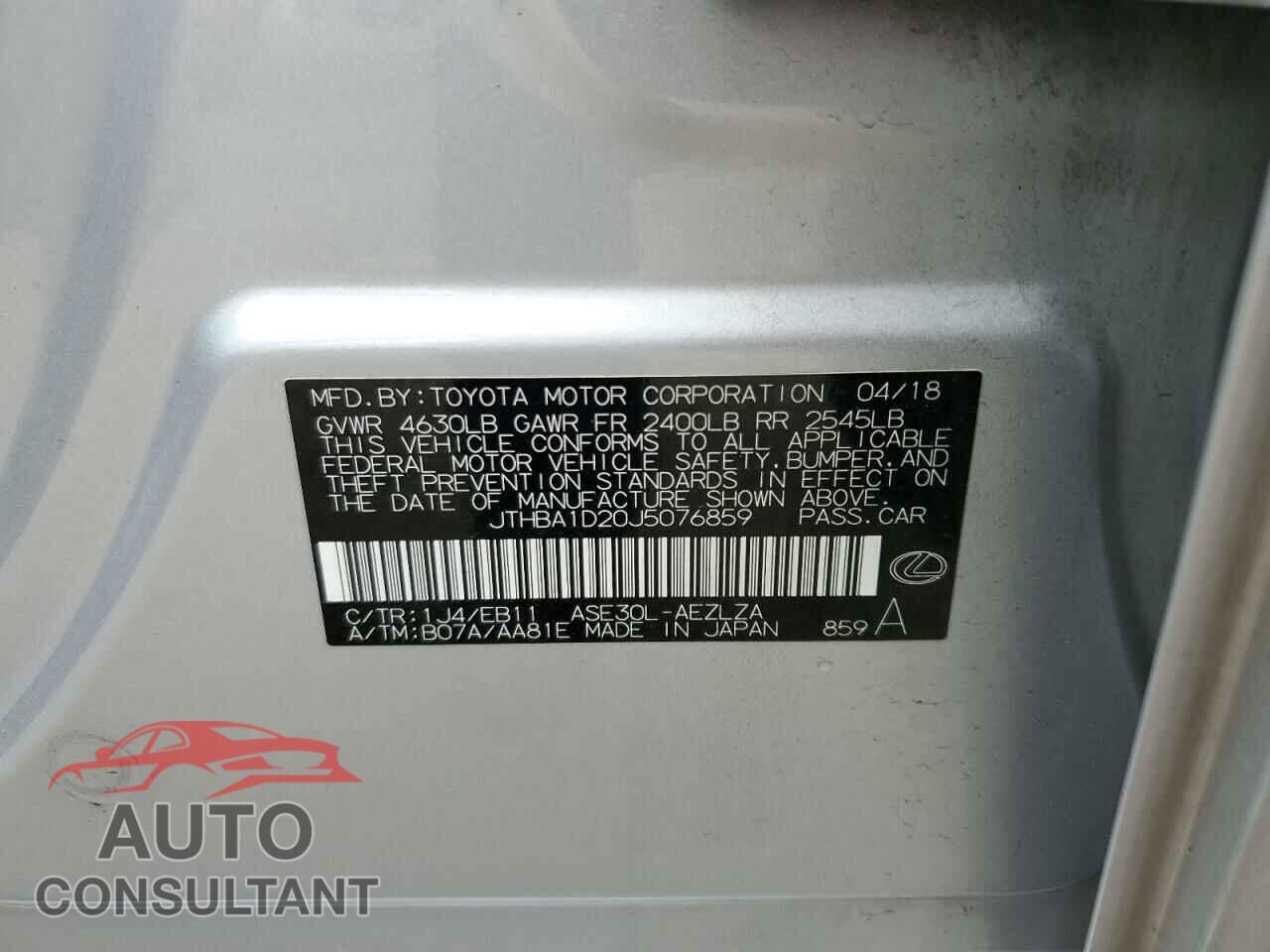LEXUS IS 2018 - JTHBA1D20J5076859