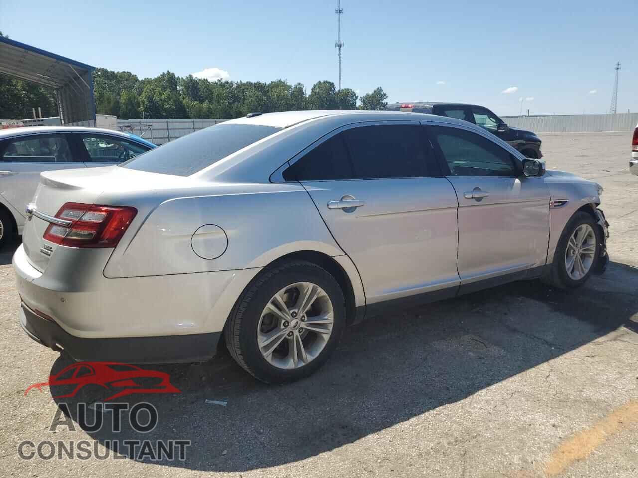 FORD TAURUS 2016 - 1FAHP2E82GG113741
