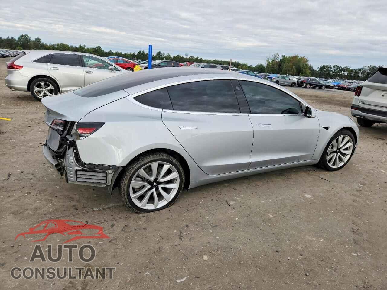 TESLA MODEL 3 2018 - 5YJ3E1EB1JF087666