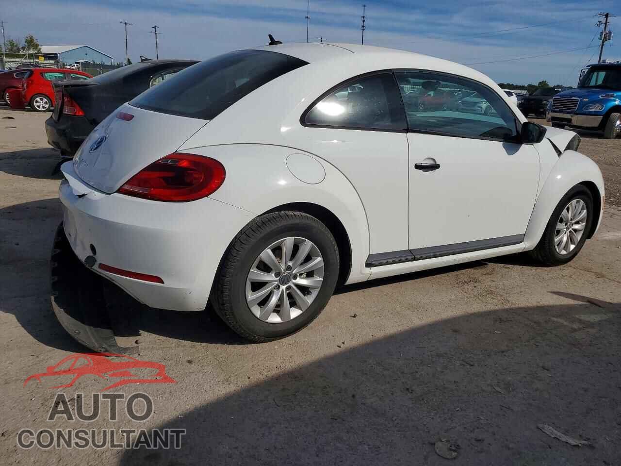 VOLKSWAGEN BEETLE 2016 - 3VWF17AT6GM607890