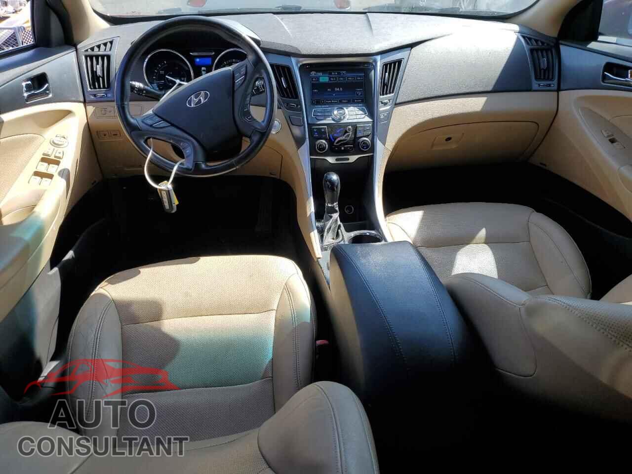HYUNDAI SONATA 2014 - KMHEC4A44EA103960