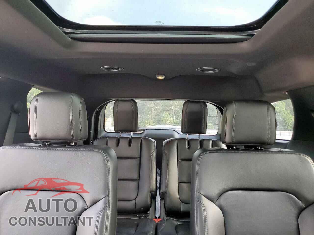 FORD EXPLORER 2017 - 1FM5K7D80HGC20536