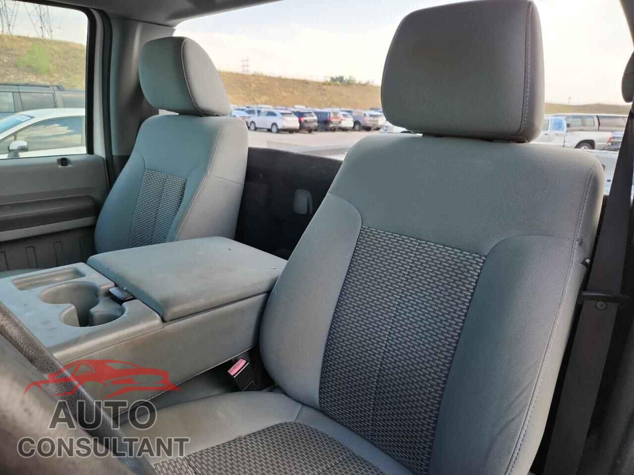 FORD F250 2011 - 1FTBF2A66BEB32496