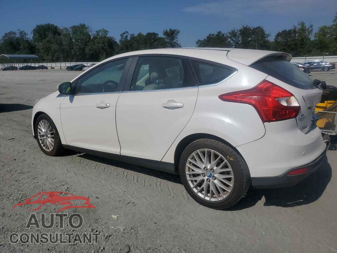 FORD FOCUS 2012 - 1FAHP3M29CL229913
