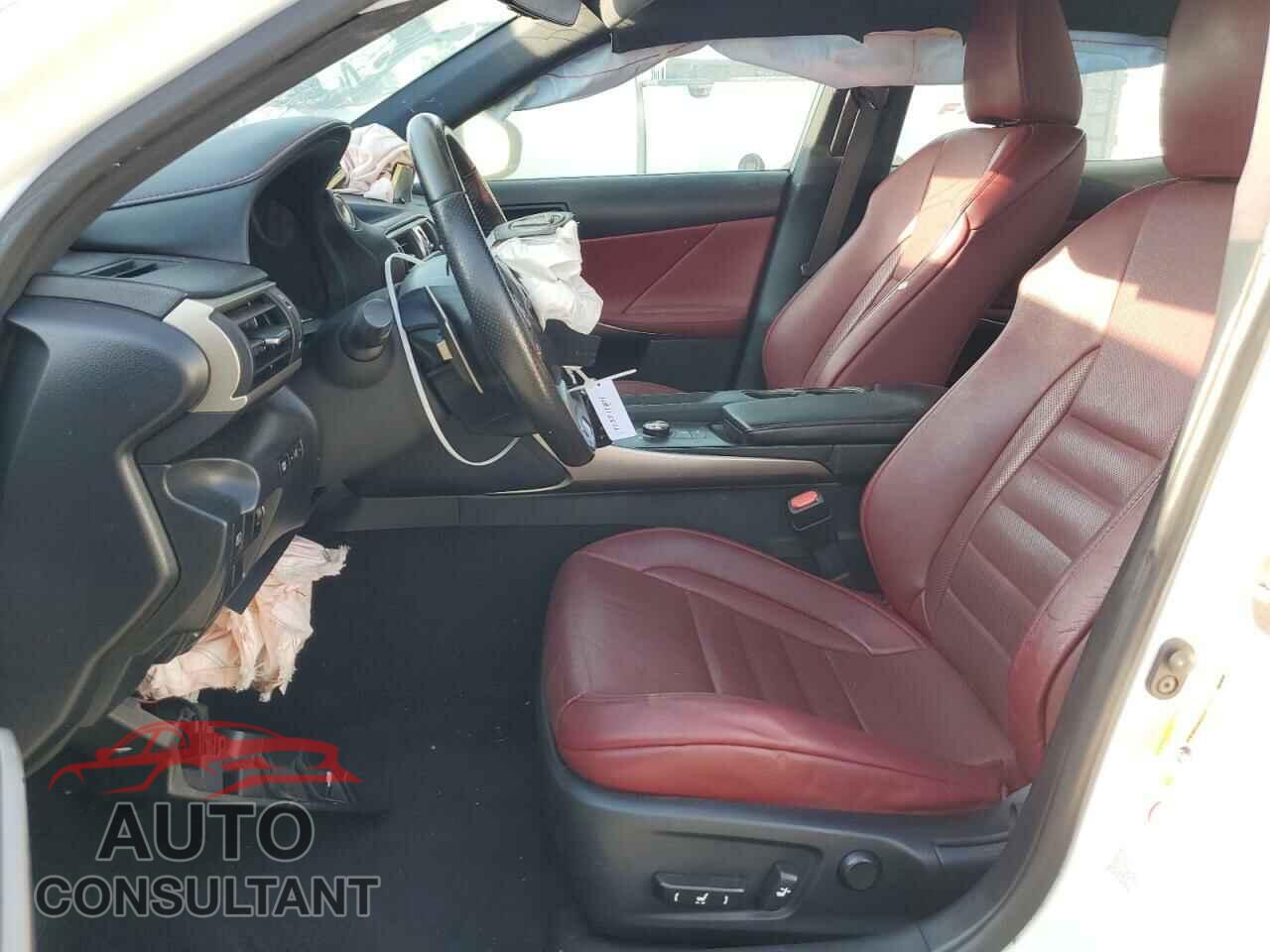 LEXUS IS 2018 - JTHBA1D21J5074134