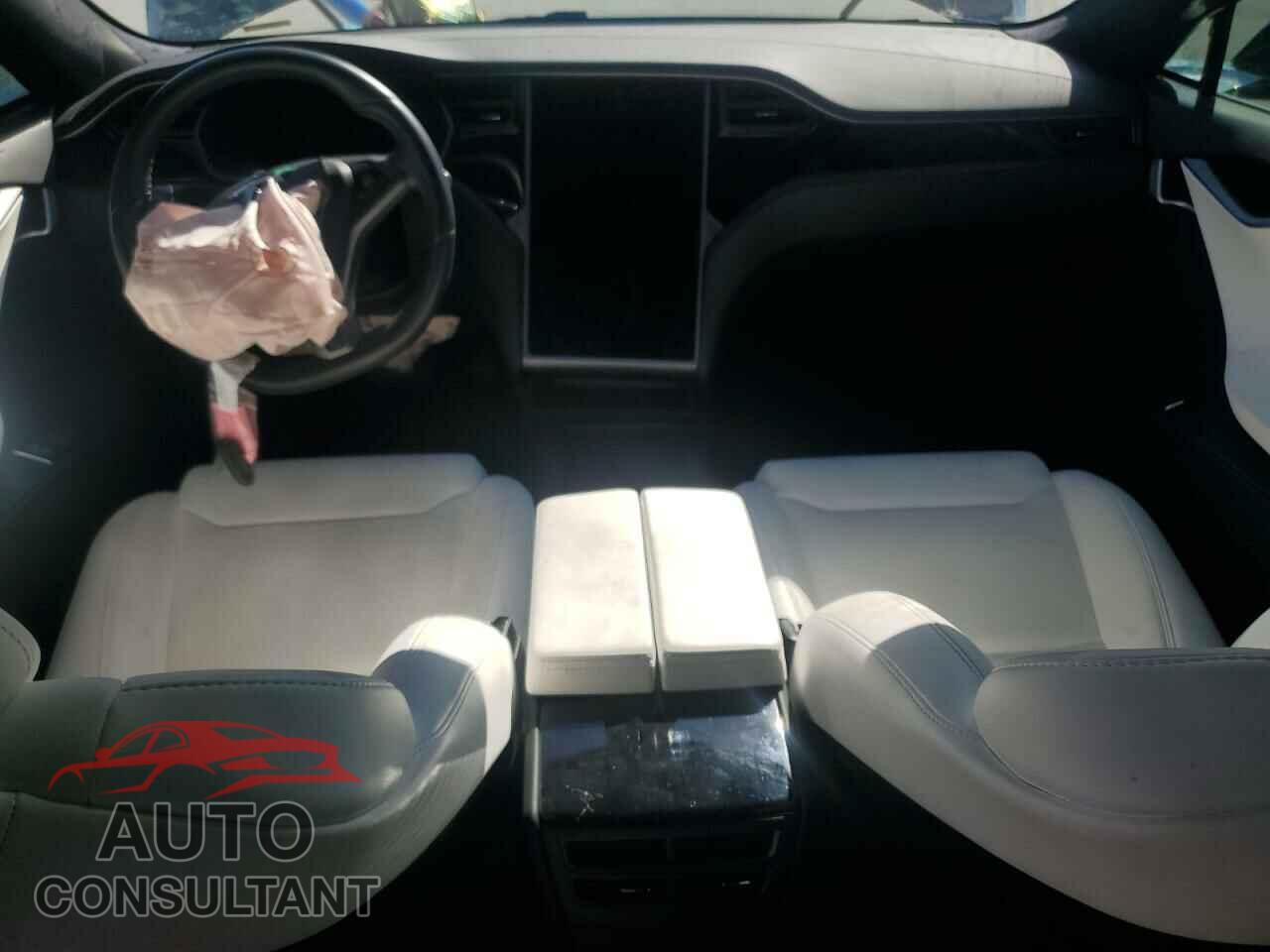 TESLA MODEL S 2019 - 5YJSA1E27KF305179