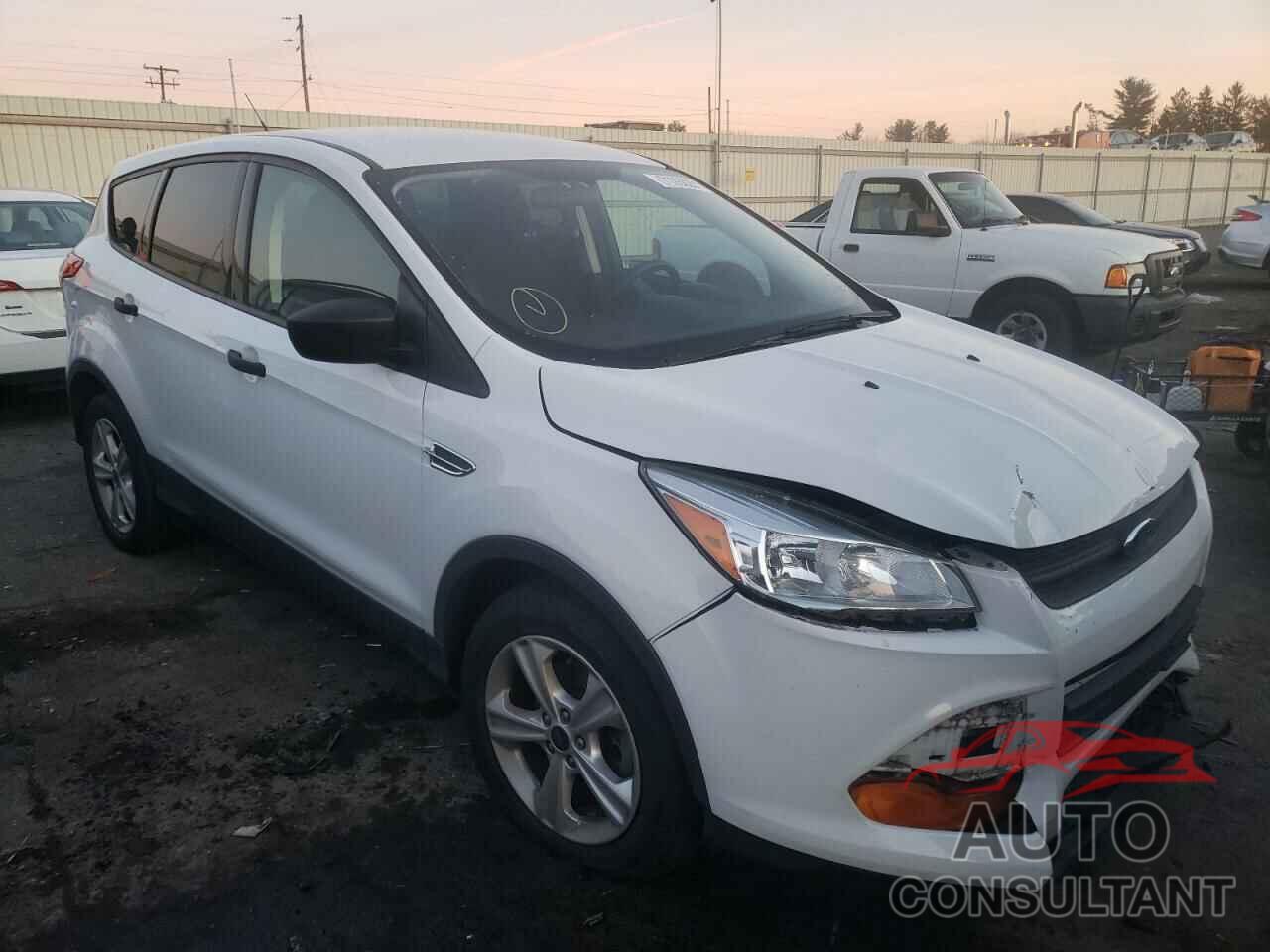 FORD ESCAPE 2016 - 1FMCU0F78GUB73396