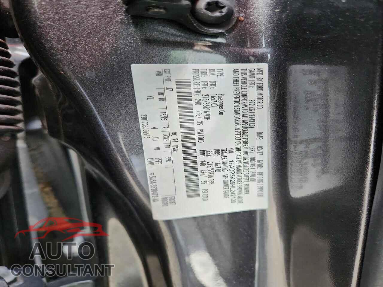 FORD FOCUS 2017 - 1FADP3K25HL242120