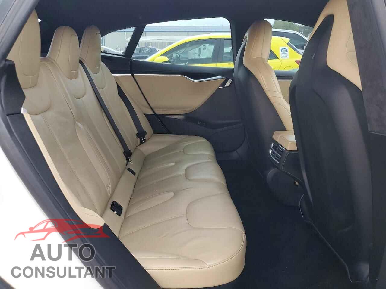 TESLA MODEL S 2015 - 5YJSA1E42FF118651