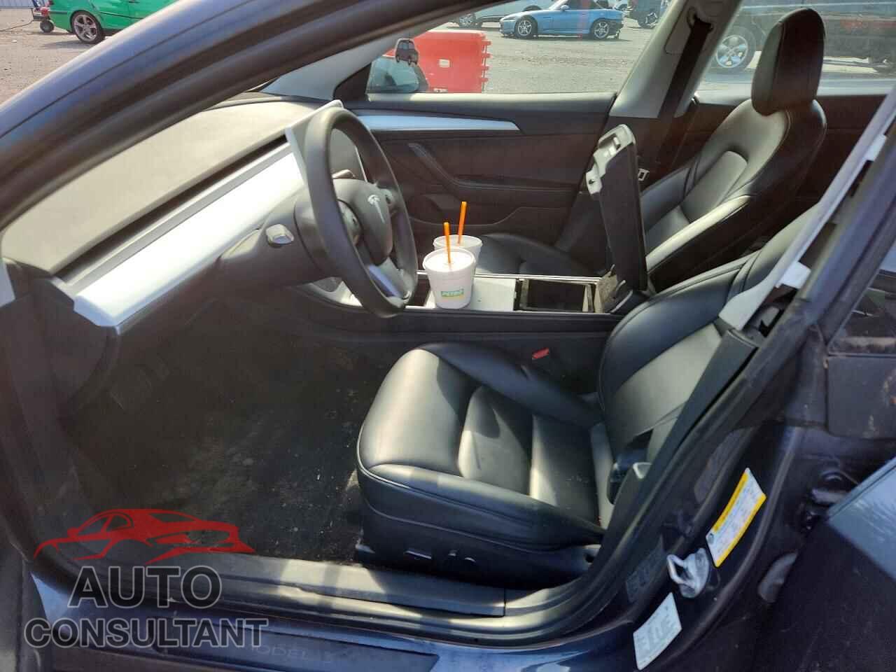 TESLA MODEL 3 2021 - 5YJ3E1EA1MF026815