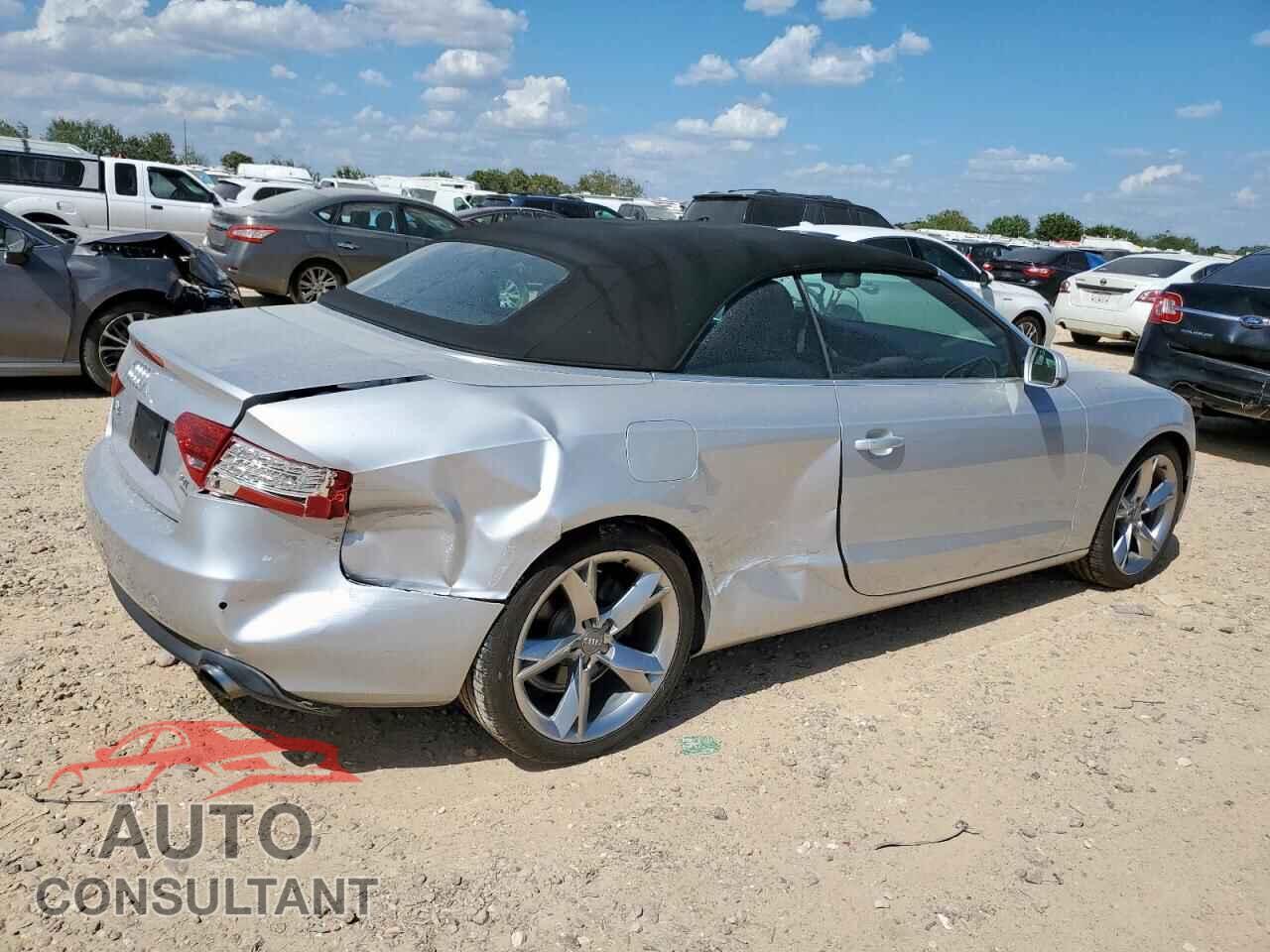 AUDI A5 2012 - WAULFAFH4CN008962