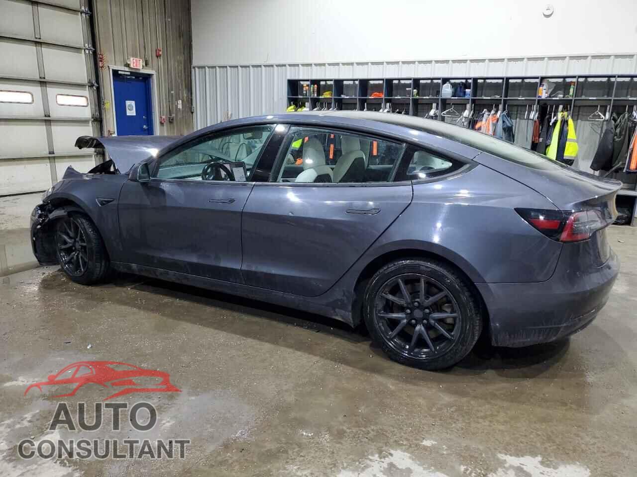 TESLA MODEL 3 2018 - 5YJ3E1EB4JF099469