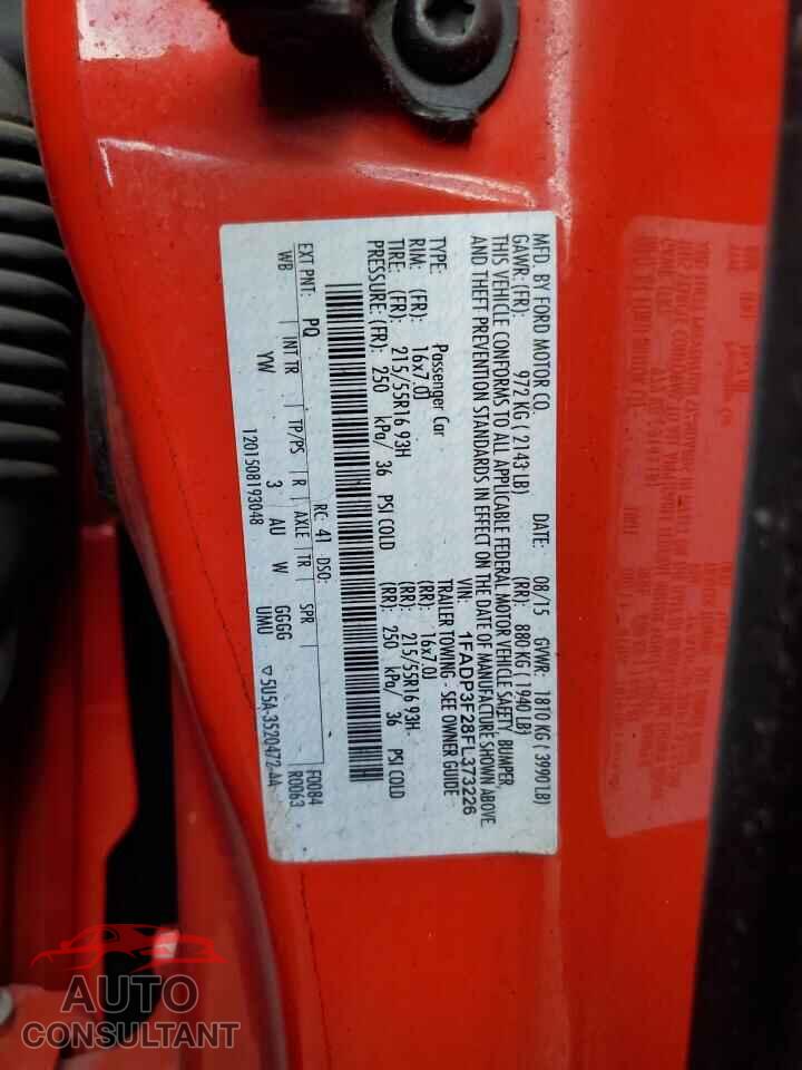 FORD FOCUS 2015 - 1FADP3F28FL373226
