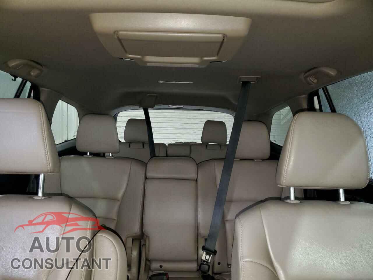 HONDA PILOT 2019 - 5FNYF6H95KB044281
