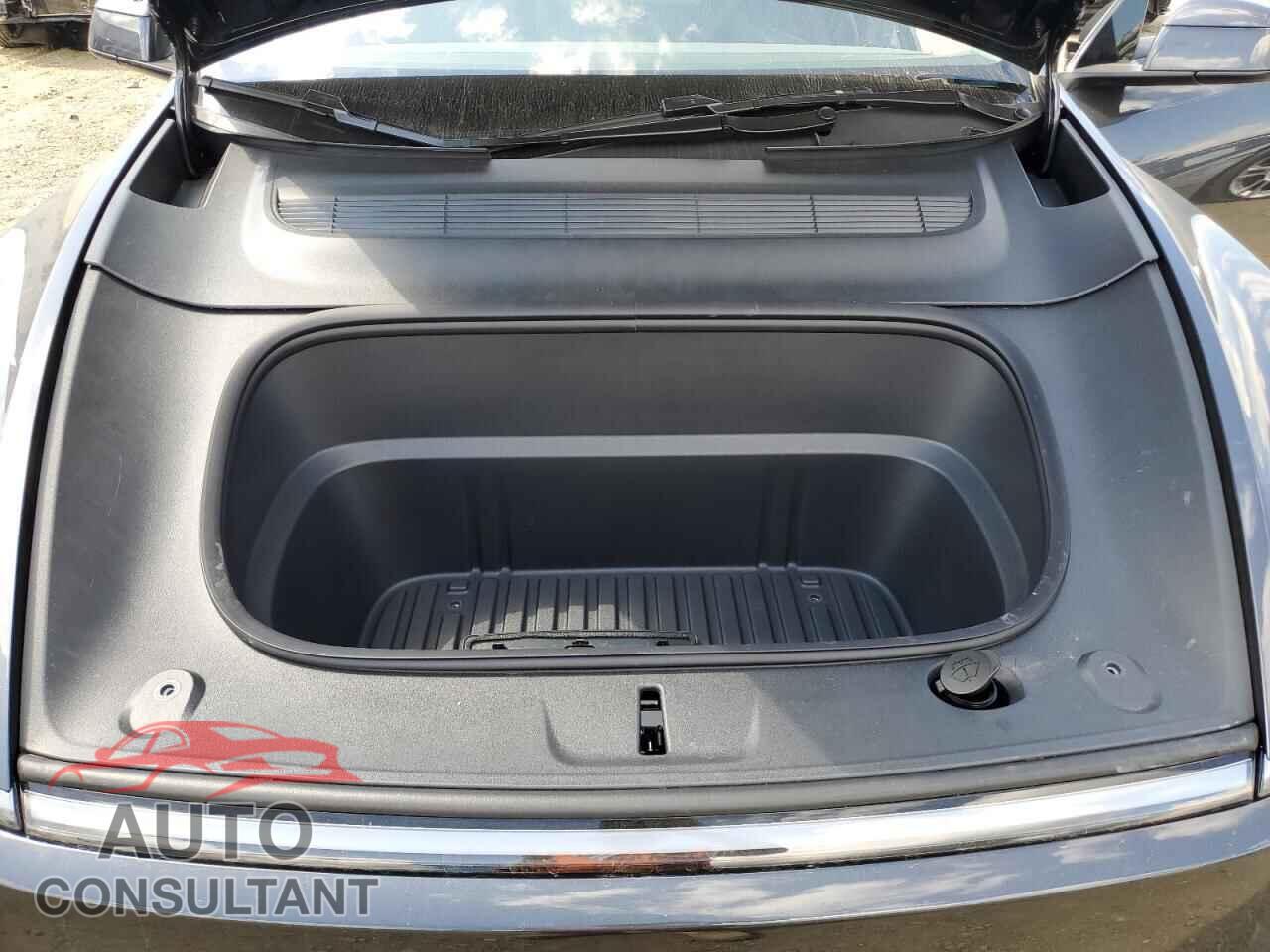TESLA MODEL Y 2026 - 7SAYGDEDXTF385142
