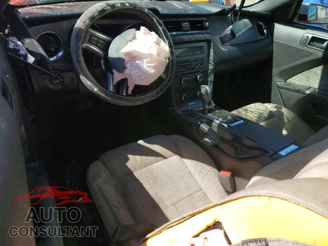 FORD MUSTANG 2014 - 1ZVBP8AM4E5210774