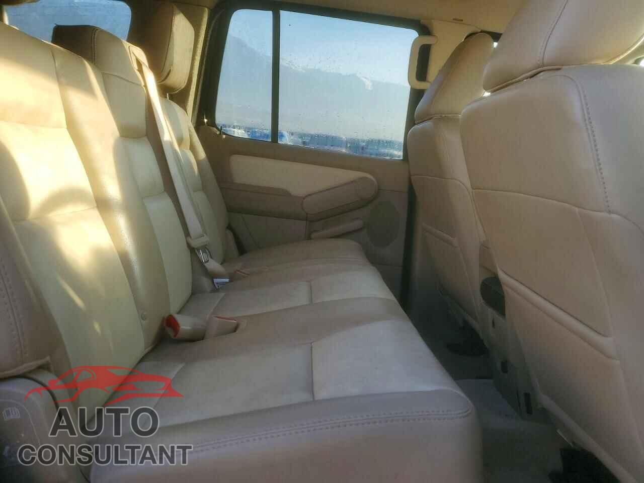 FORD EXPLORER 2010 - 1FMEU7EE1AUB13775