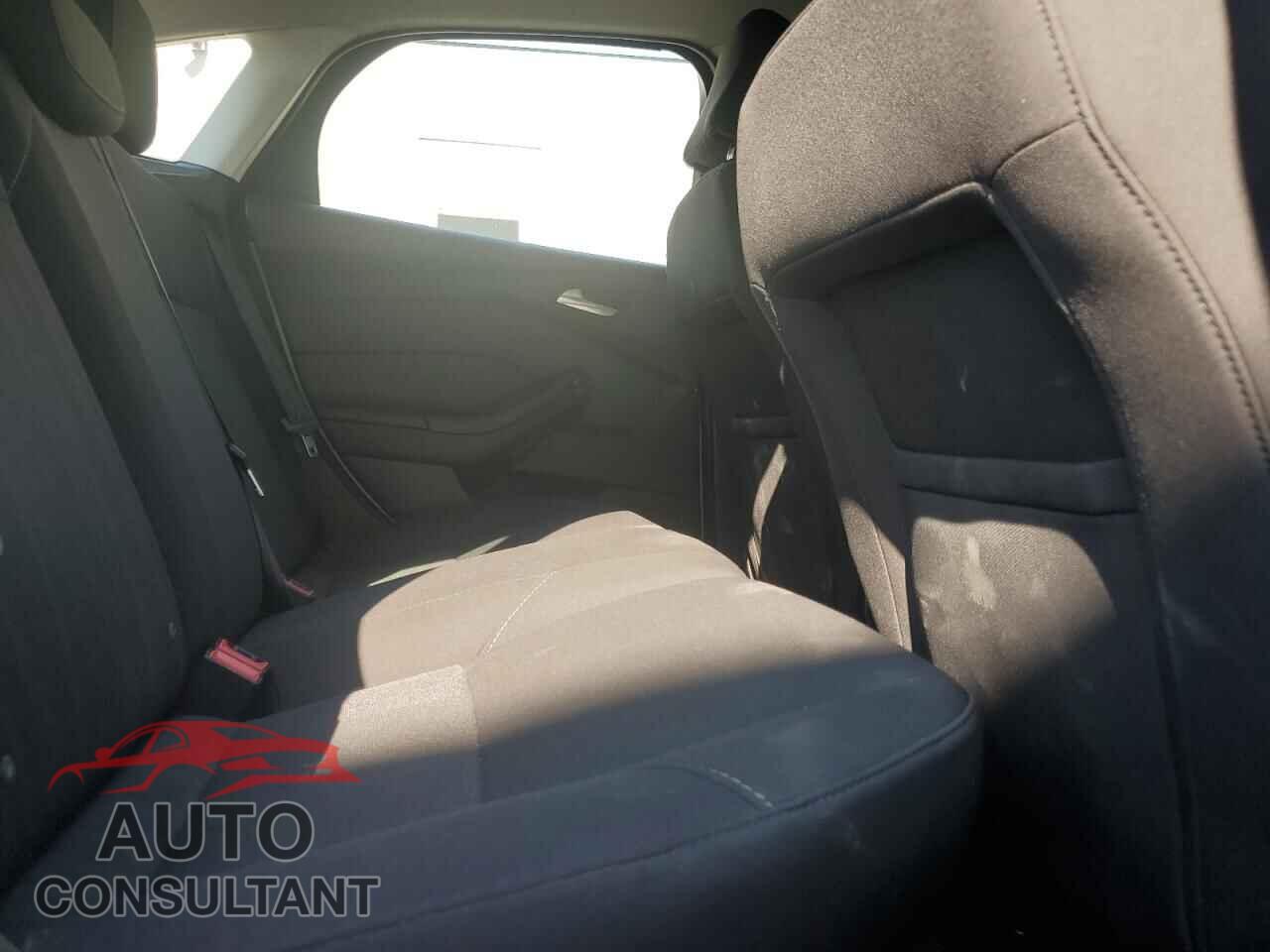 FORD FOCUS 2016 - 1FADP3K28GL323563