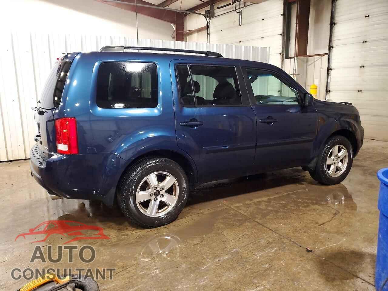 HONDA PILOT 2011 - 5FNYF4H5XBB079609