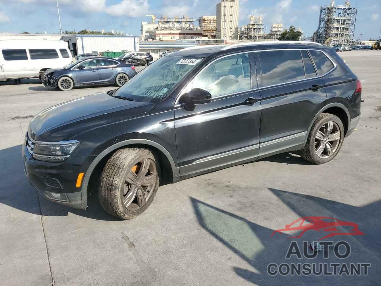 VOLKSWAGEN TIGUAN 2018 - 3VV5B7AX3JM000739