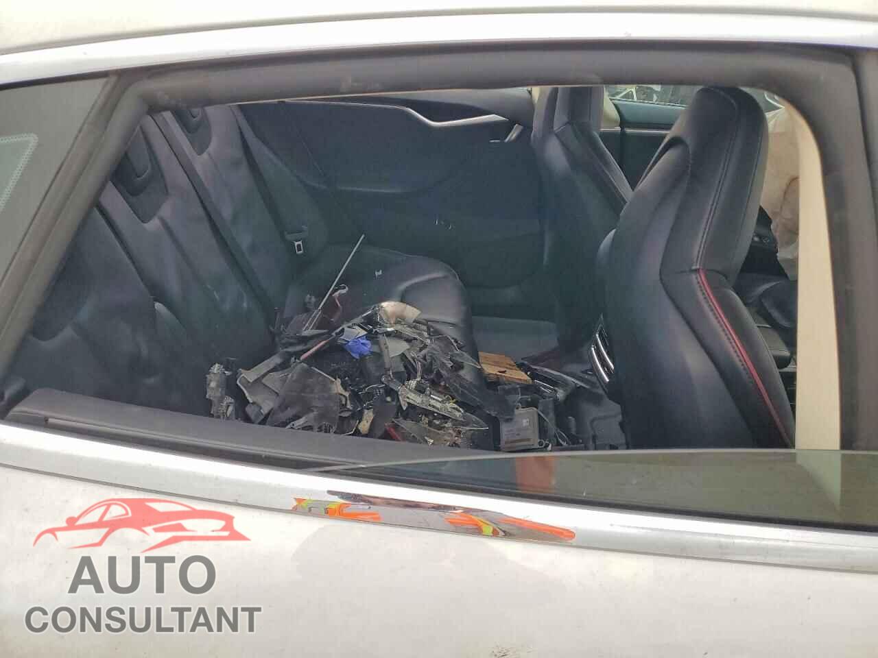 TESLA MODEL S 2013 - 5YJSA1CP7DFP08029