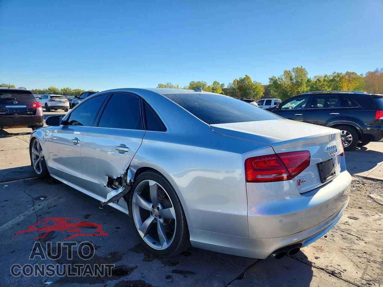 AUDI S8 2014 - WAUD2AFD4EN011134