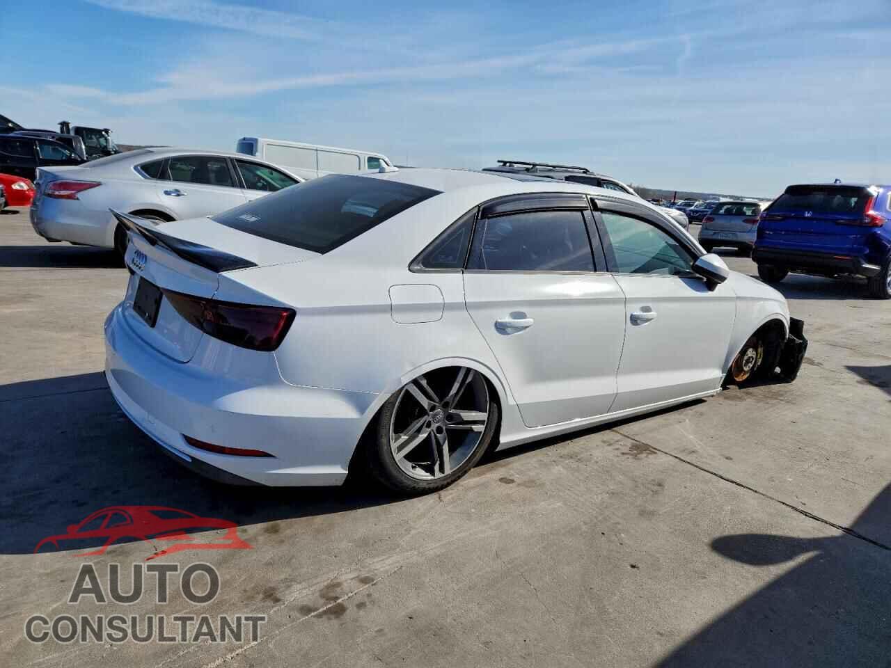 AUDI A3 2018 - WAUAUGFF0J1031237