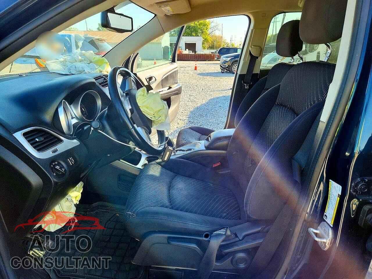 DODGE JOURNEY 2013 - 3C4PDCBG7DT618178