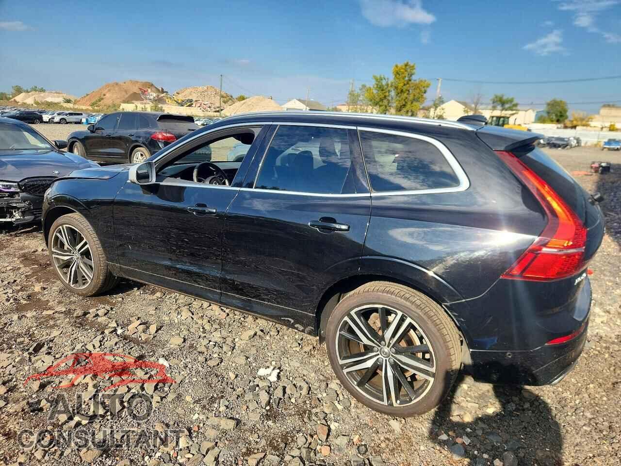 VOLVO XC60 2019 - LYVA22RM0KB220566