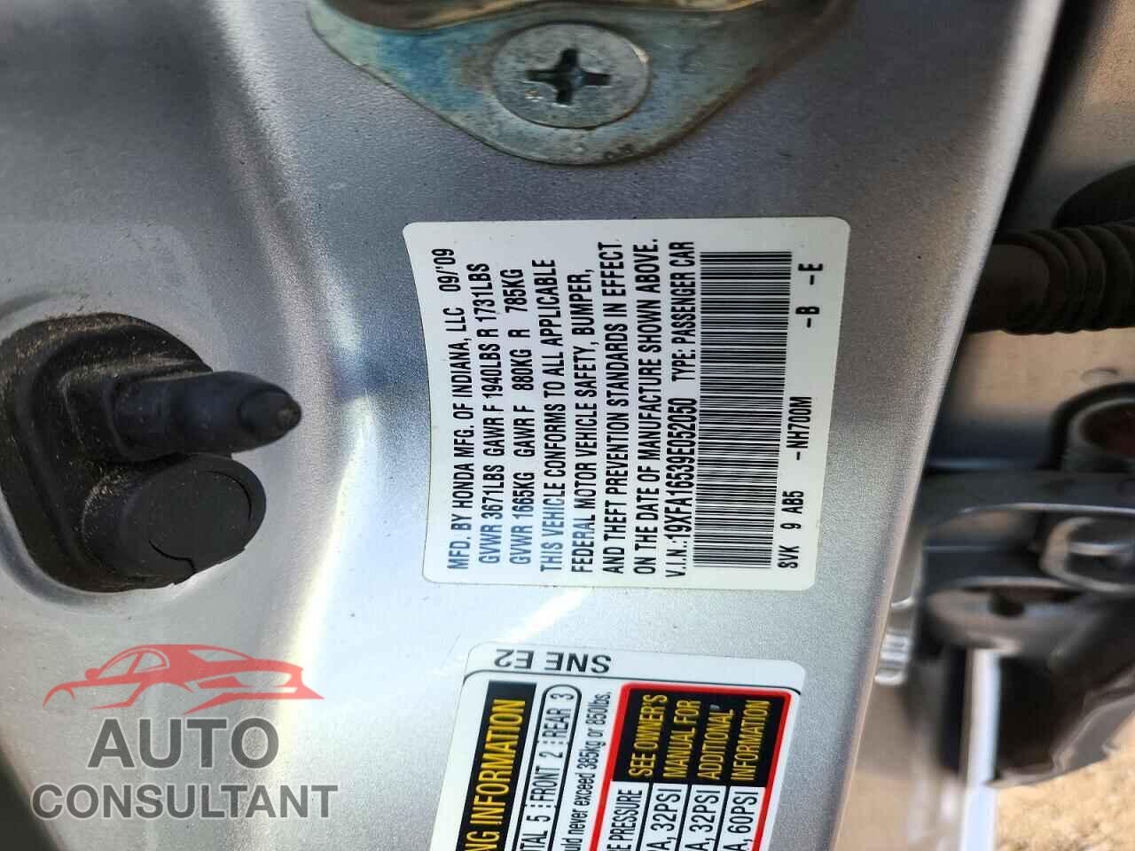 HONDA CIVIC 2009 - 19XFA16539E052050
