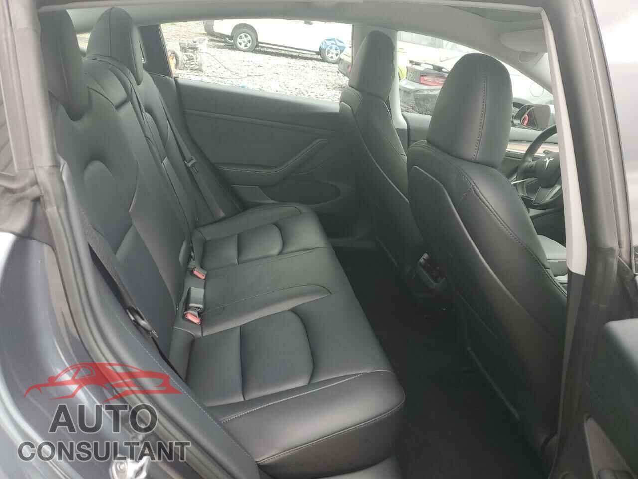TESLA MODEL 3 2023 - 5YJ3E1EA3PF699562