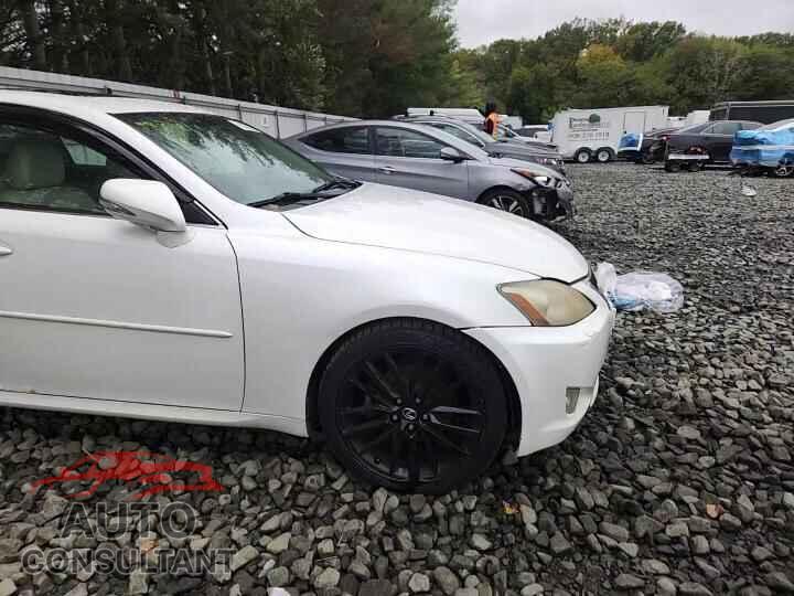 LEXUS IS 2010 - JTHCF5C24A2033741