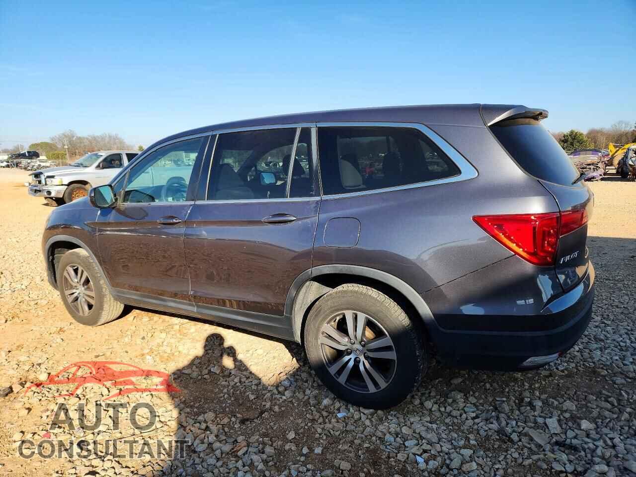 HONDA PILOT 2017 - 5FNYF6H34HB015357