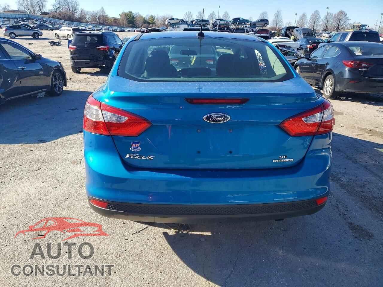 FORD FOCUS 2014 - 1FADP3F2XEL276169