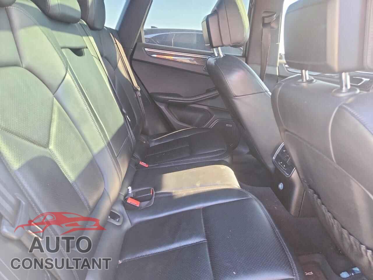 PORSCHE MACAN 2017 - WP1AB2A51HLB12237