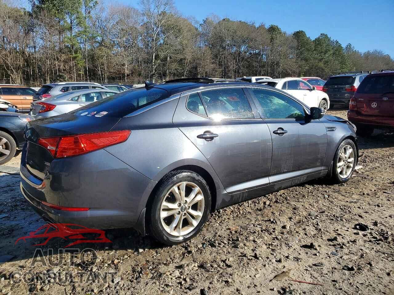 KIA OPTIMA 2011 - KNAGN4A76B5121475