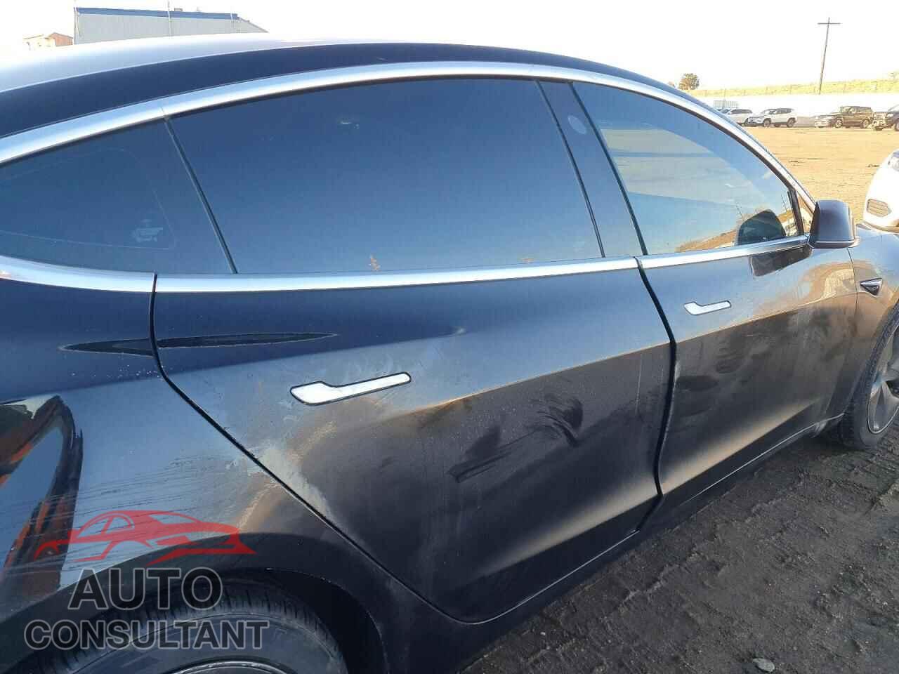 TESLA MODEL 3 2019 - 5YJ3E1EA1KF304948
