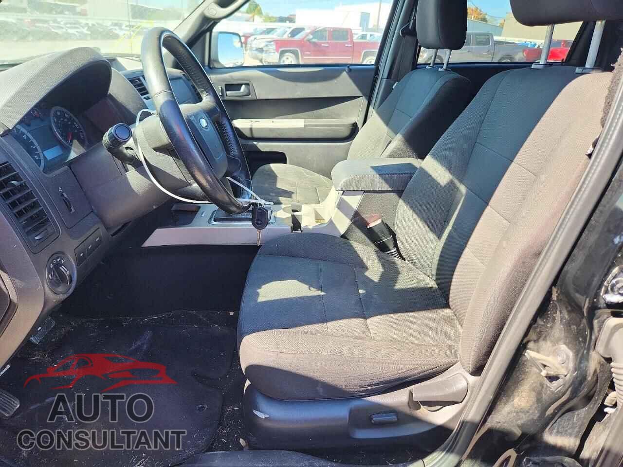 FORD ESCAPE 2010 - 1FMCU9D74AKB64348