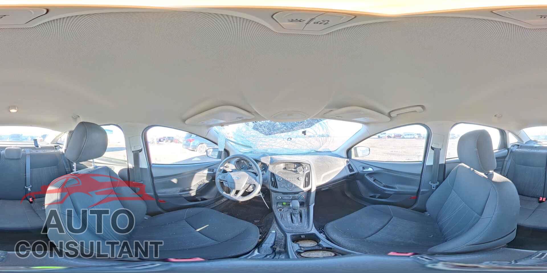 FORD FOCUS 2017 - 1FADP3F28HL315748