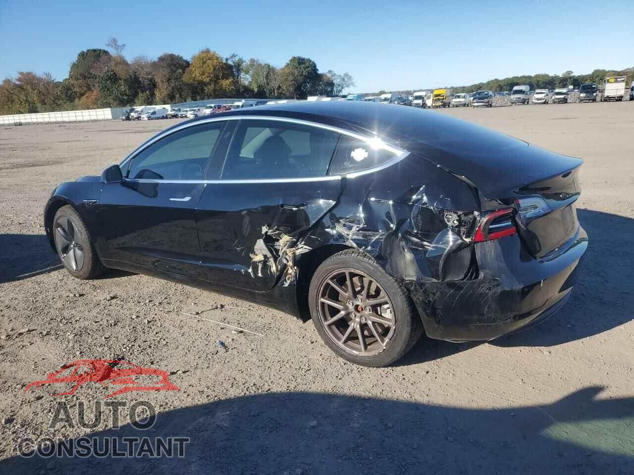 TESLA MODEL 3 2018 - 5YJ3E1EA7JF123125