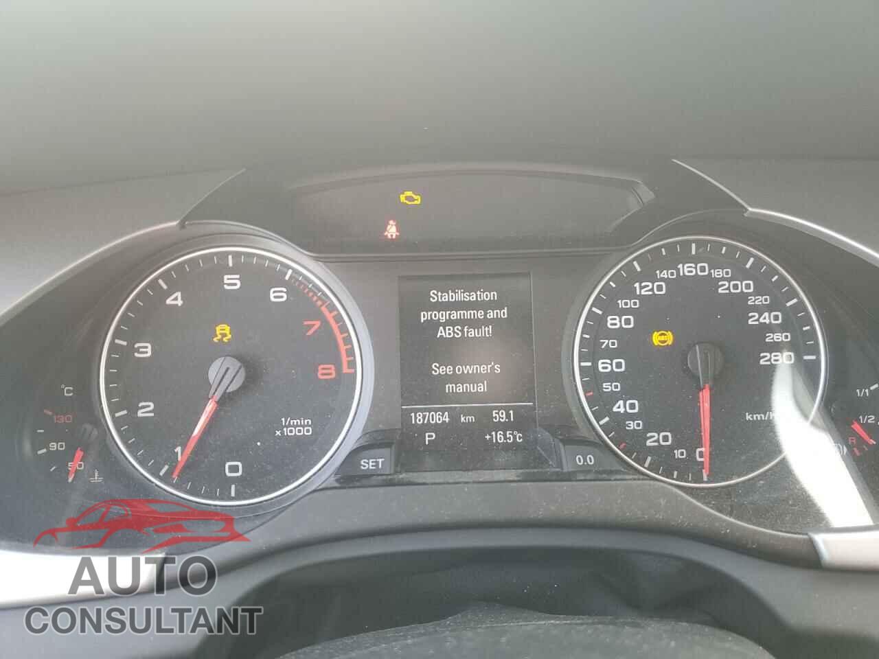 AUDI A4 2011 - WAUKFCFL2BN004497