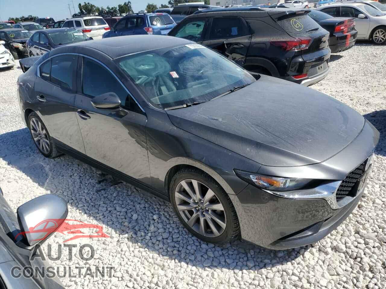 MAZDA 3 2021 - JM1BPACL7M1318519