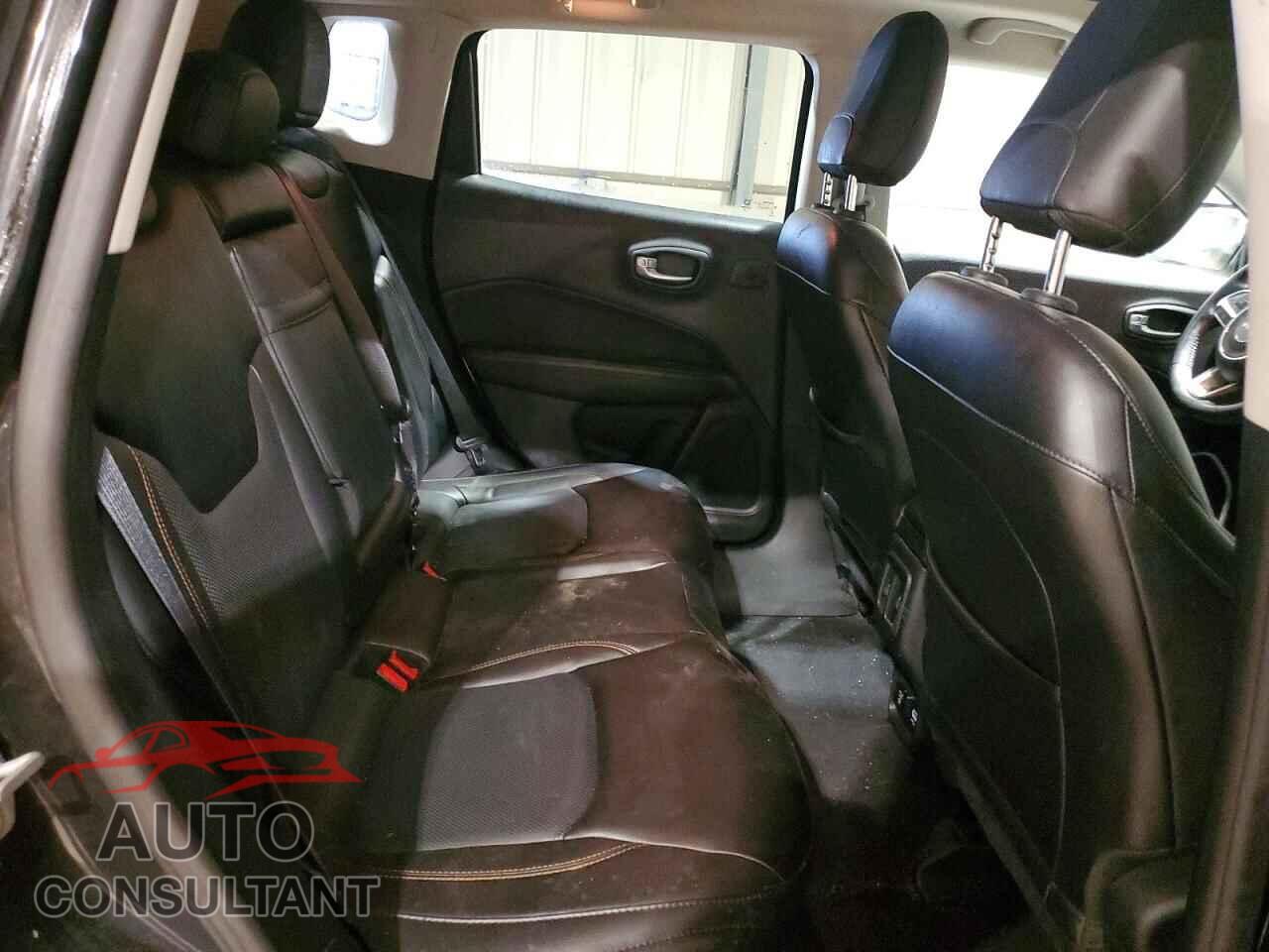 JEEP COMPASS 2017 - 3C4NJDCB5HT616704