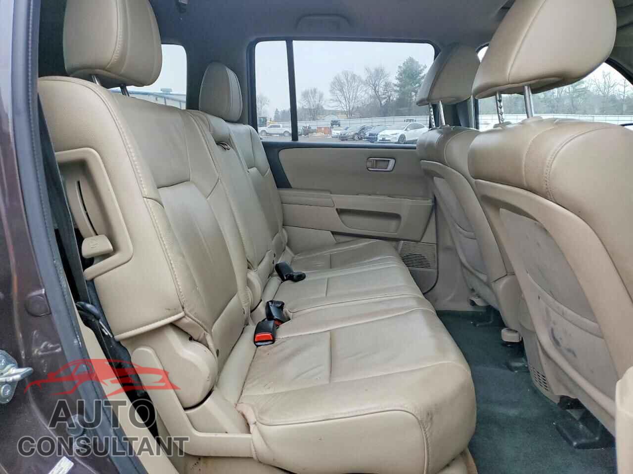 HONDA PILOT 2015 - 5FNYF4H55FB048399