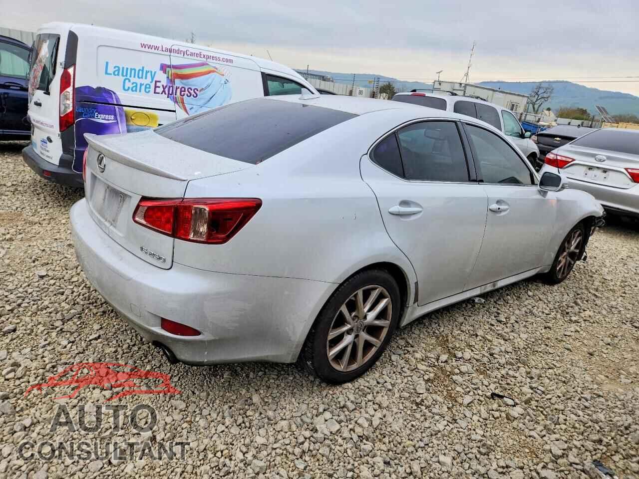 LEXUS IS 2011 - JTHBF5C24B5136038