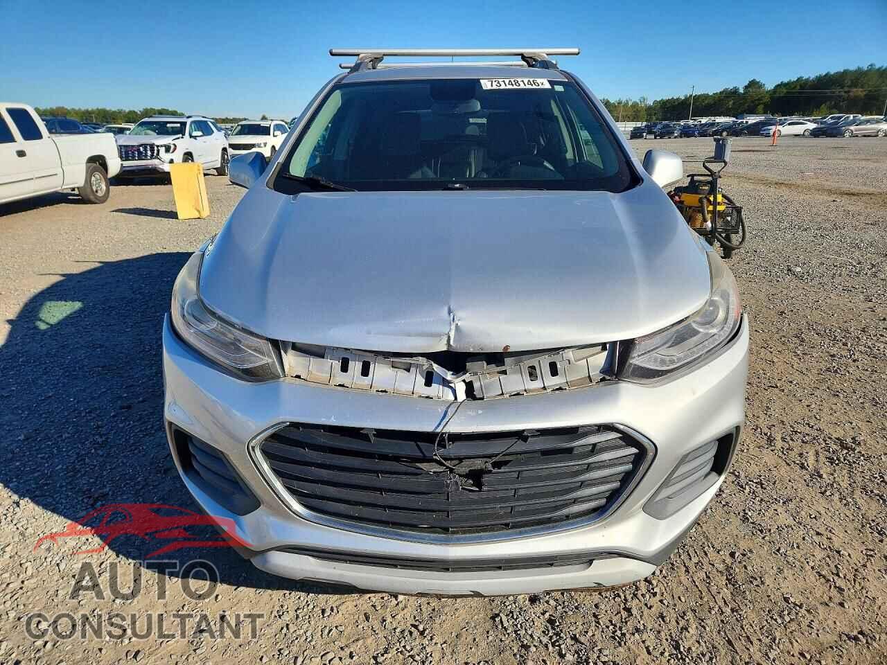 CHEVROLET TRAX 2017 - 3GNCJLSB9HL247467