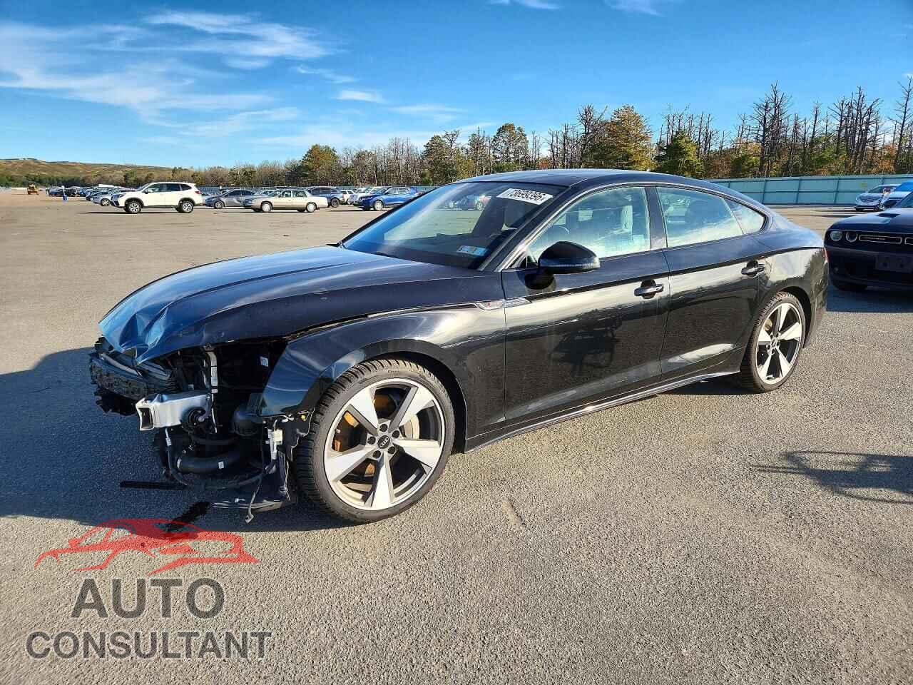 AUDI A5 2021 - WAUFACF59MA040831