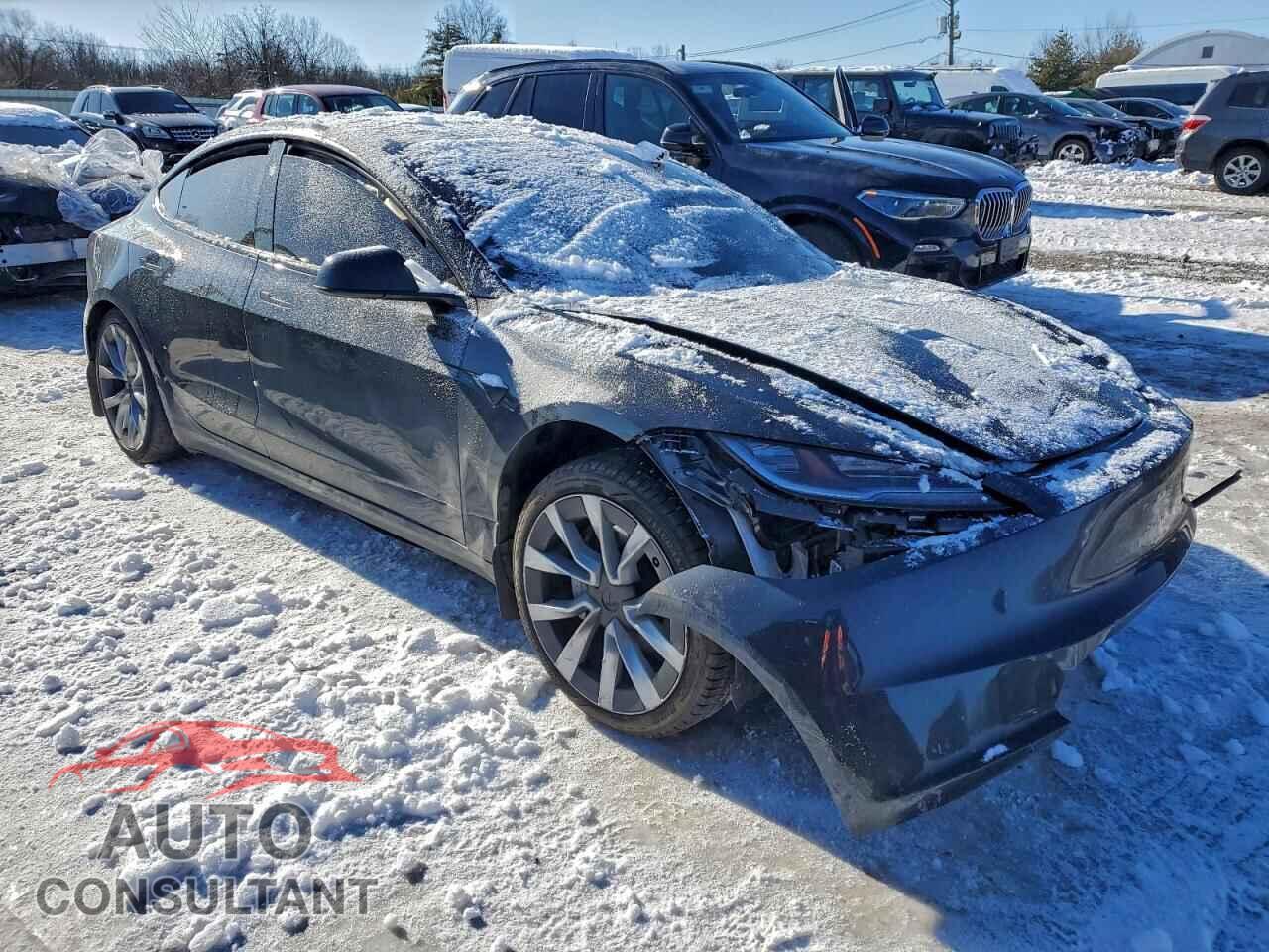 TESLA MODEL 3 2024 - 5YJ3E1EA5RF728806