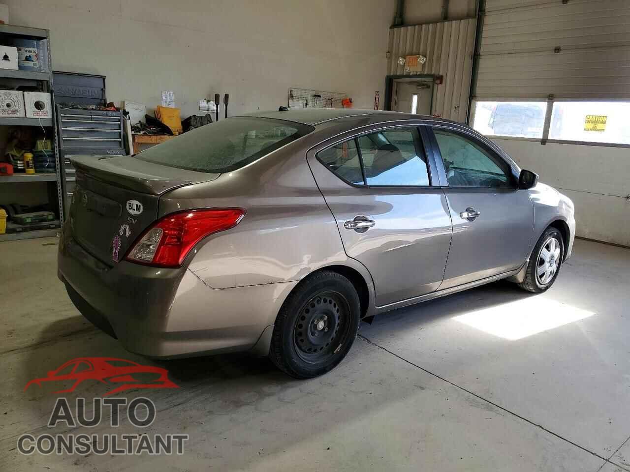 NISSAN VERSA 2017 - 3N1CN7AP7HL859266