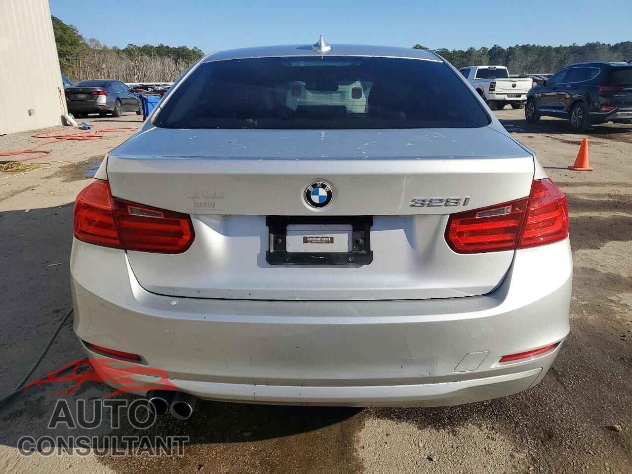 BMW 3 SERIES 2013 - WBA3A5C59DF356056